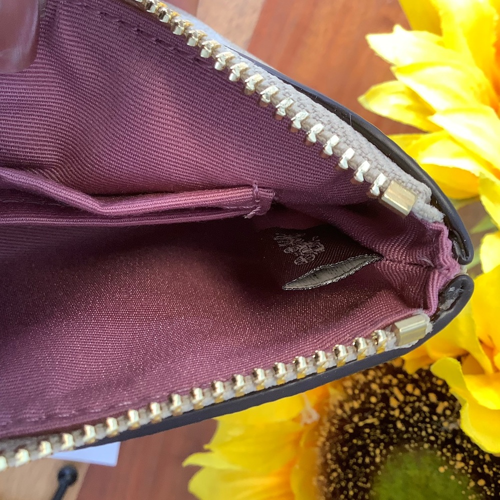 Coach Signature Corner Zip Wristlet Pre Rose NEW - Picture 3 of 6